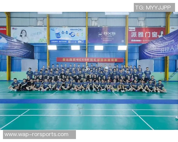 吴伟亲授羽毛球技巧与训练心得助你提升竞技水平