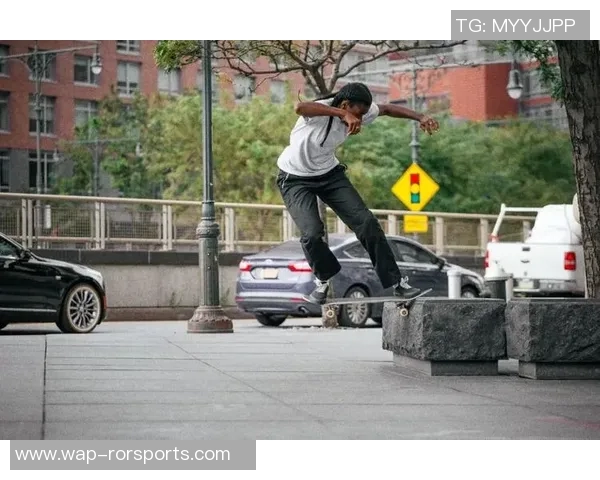 广州滑板队中路突破引领运动革新助力体育发展新篇章