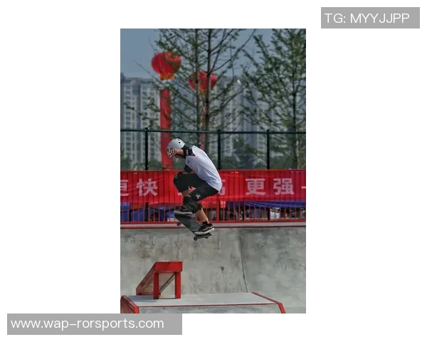 西安滑板队在运动滑板精英赛中的拼搏历程与荣耀时刻